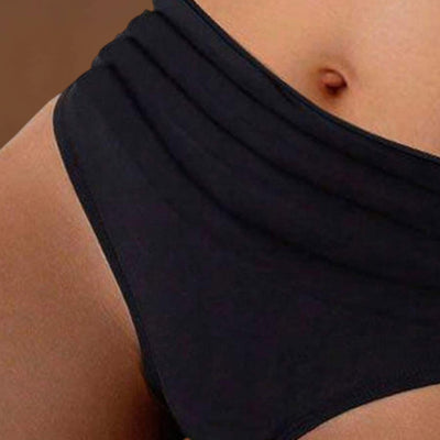 Ângela - Bikini Silhouette