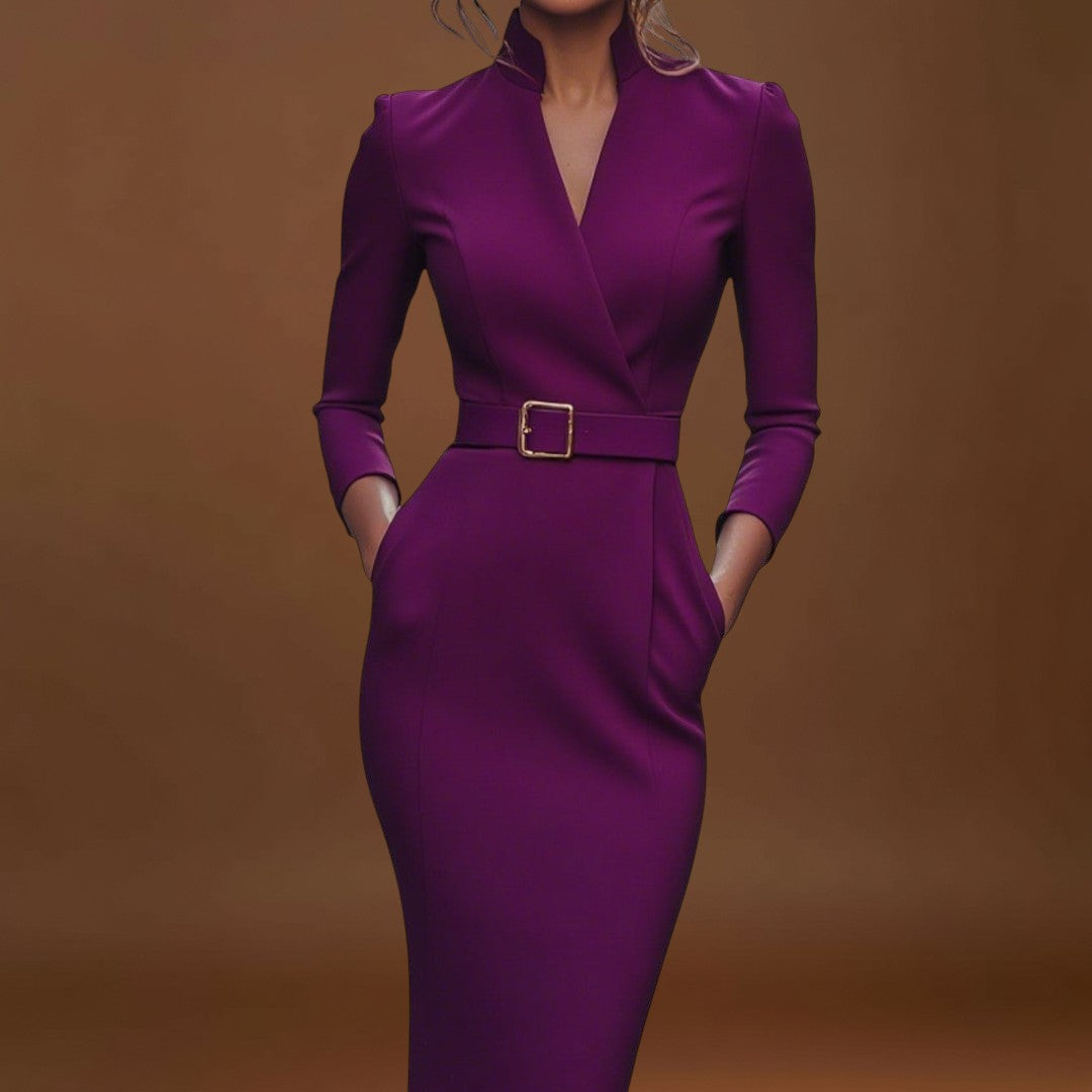 Mária - Elegáns Ruha Övvel