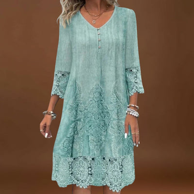 Hajnalka - Elegáns Hímzett Ruha