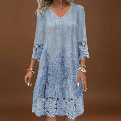 Hajnalka - Elegáns Hímzett Ruha