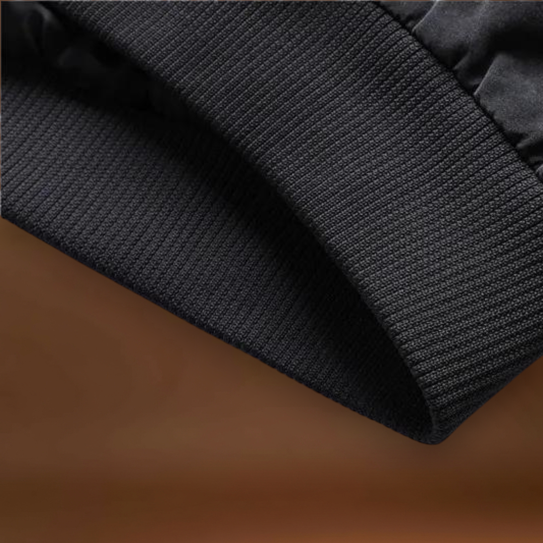 Varsa - Könnyű Slim Fit Anyag és Teljes Hosszúságú Cipzár Szellőzéssel