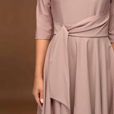 Dori - Elegáns Midi Ruha Kötött Derékkal