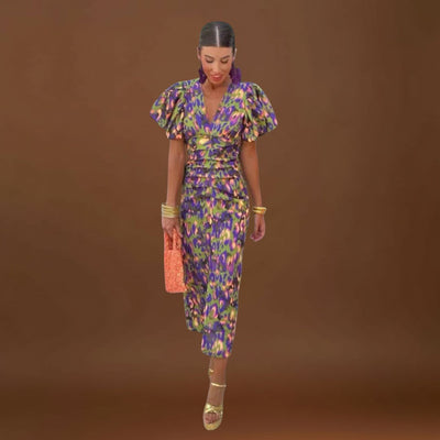 Kincső - Elegáns V-nyakú ruha