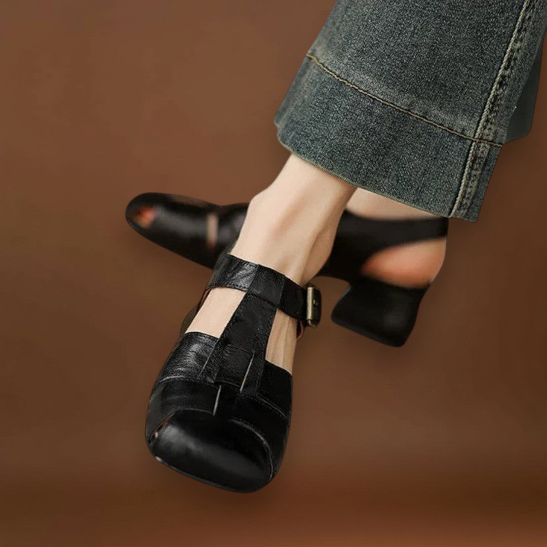 Hógolyó - Elegáns bőr szandálok