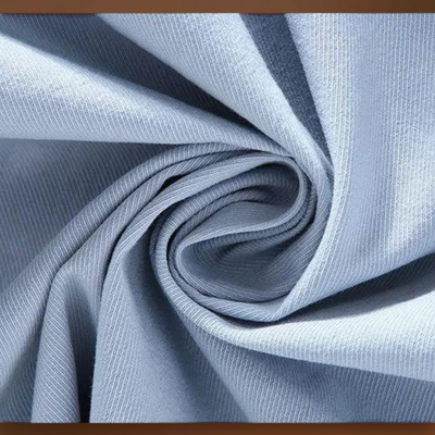 Endrik - Gombos Elülső, Hosszú Vágású és Rugalmas, Lélegző Anyagú