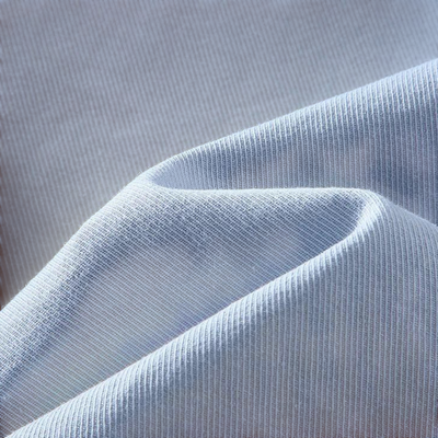 Endrik - Gombos Elülső, Hosszú Vágású és Rugalmas, Lélegző Anyagú