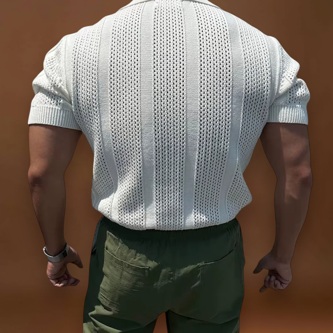 Brúnó – Nyitott Gallérral és Légáteresztő Anyaggal