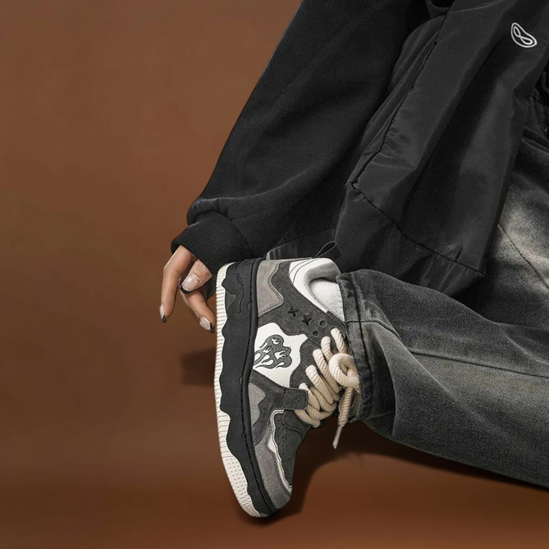 Cseh - Tartós kevert felsőrész és csúszásmentes gumitalp