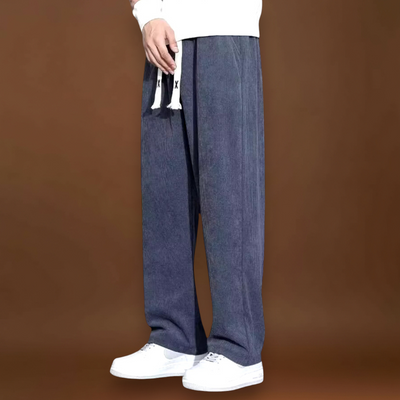 Bajor - Kordbársony keverék, egyenes szabású és kényelmes illeszkedéssel