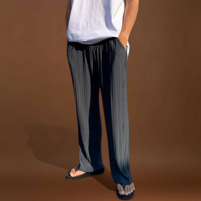 Barót - Plisszírozott Elülső Rész és Lazább Kivágás a Könnyű Mozgásért