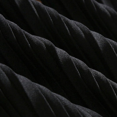 Barót - Plisszírozott Elülső Rész és Lazább Kivágás a Könnyű Mozgásért