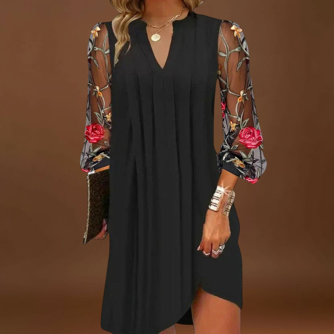 Sarolta - Elegáns mini ruha V-nyakkal