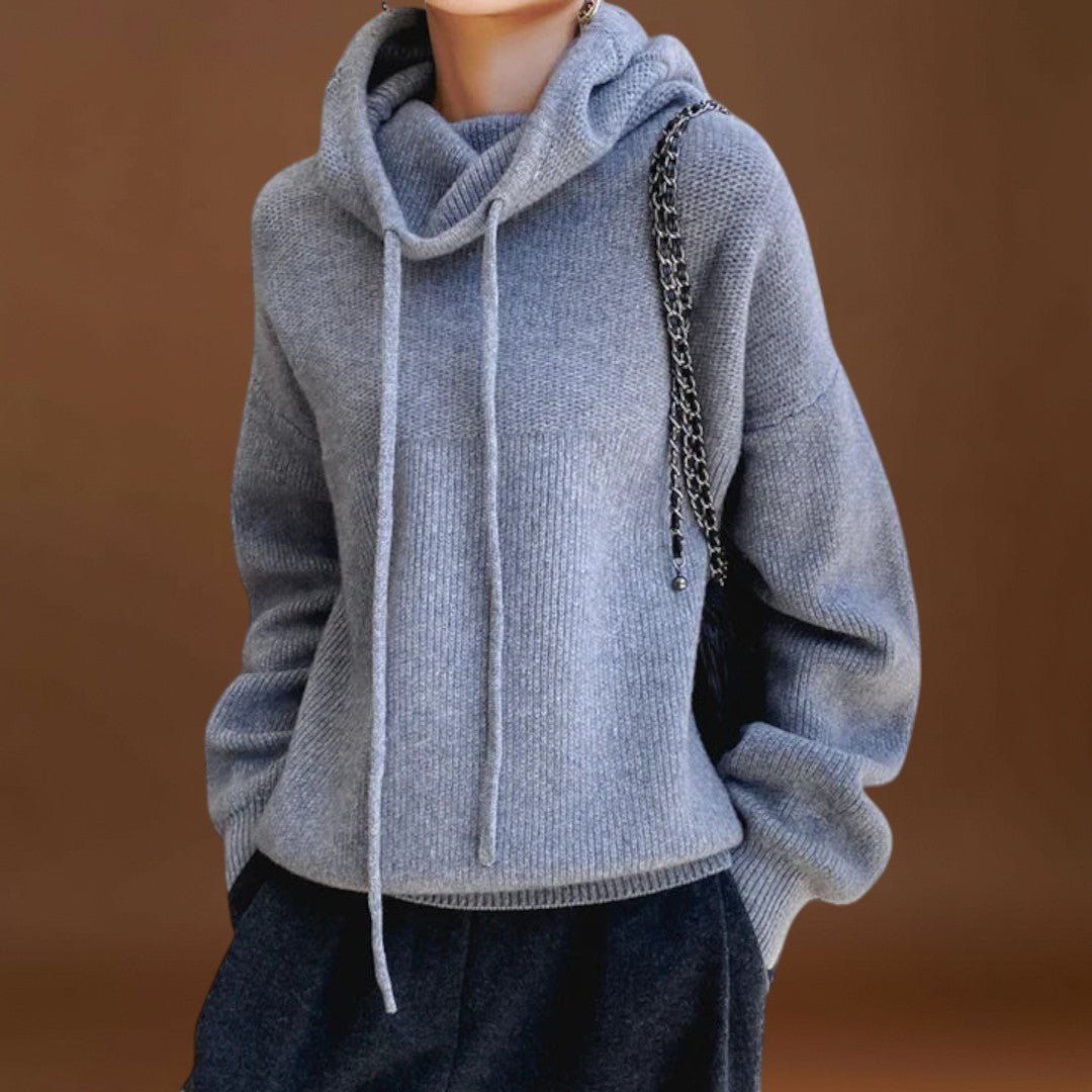 Dzsenifer  - Kényelmes Kapucnis Pulóver