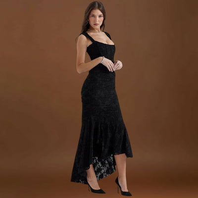 Júlia - Romantikus Silhuettás Ruha