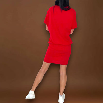 Olívia - Elegáns Feszes Ruha