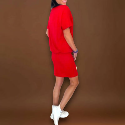 Olívia - Elegáns Feszes Ruha