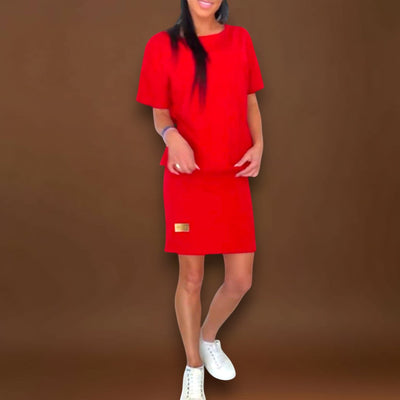 Olívia - Elegáns Feszes Ruha